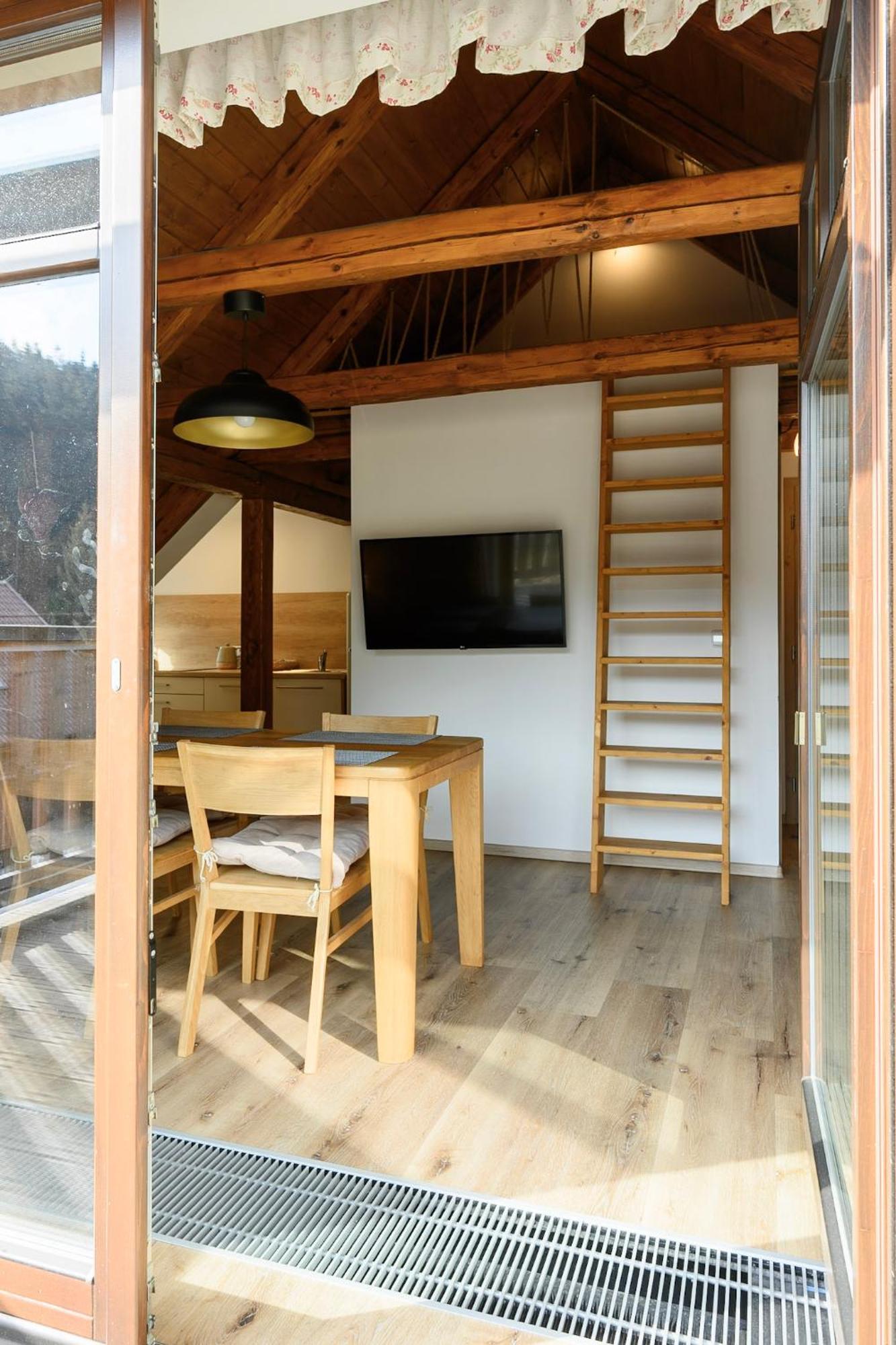 Apartmany Mezivodi Kycera 外观 照片